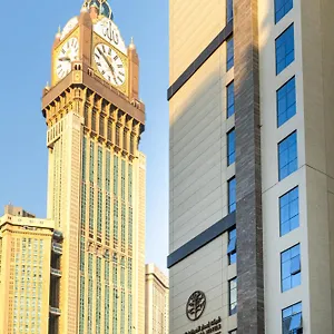  Hotel Worth Elite