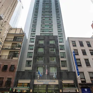 Courtyard By Marriott World Trade Center Area Hotel New York