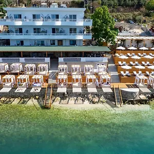 https://villa-juna-beach.albaniahotels.net