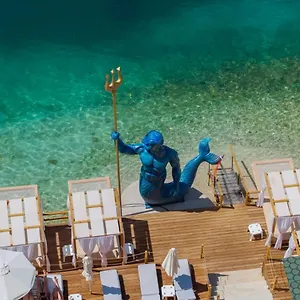 https://villa-juna-beach.albaniahotels.net